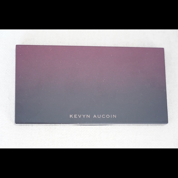 Kevyn Aucoin Highlighter - Picture 3 of 5